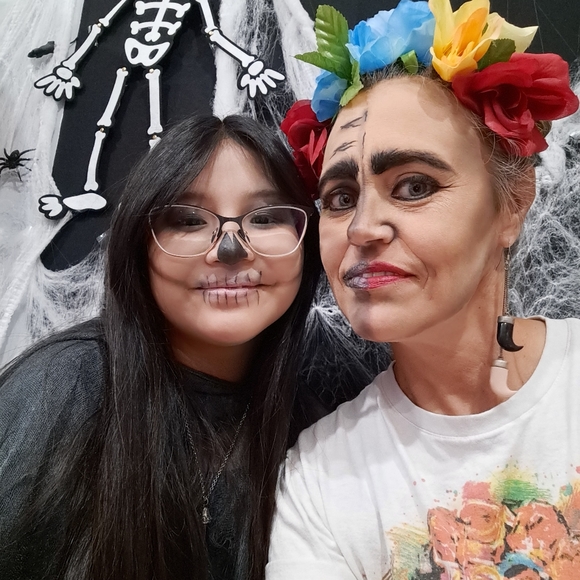 Meet your Posher, Michelle - Picture 3 of 3